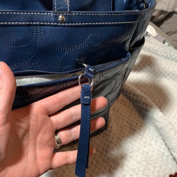 COACH LAPTOP TOTE LIKE NEW - Picture 6 of 10